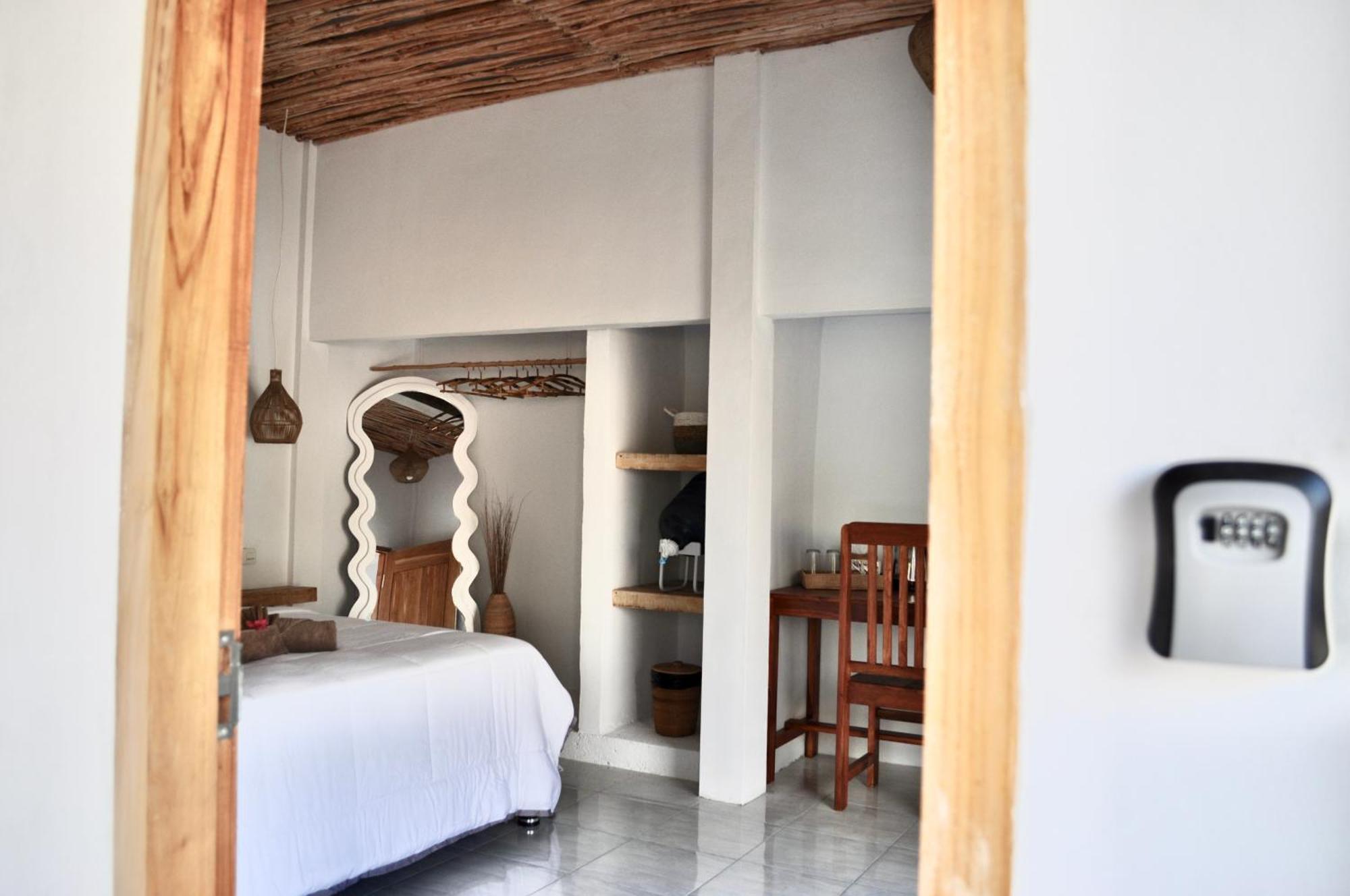 Ripbowl Guest House Selong Belanak Dış mekan fotoğraf