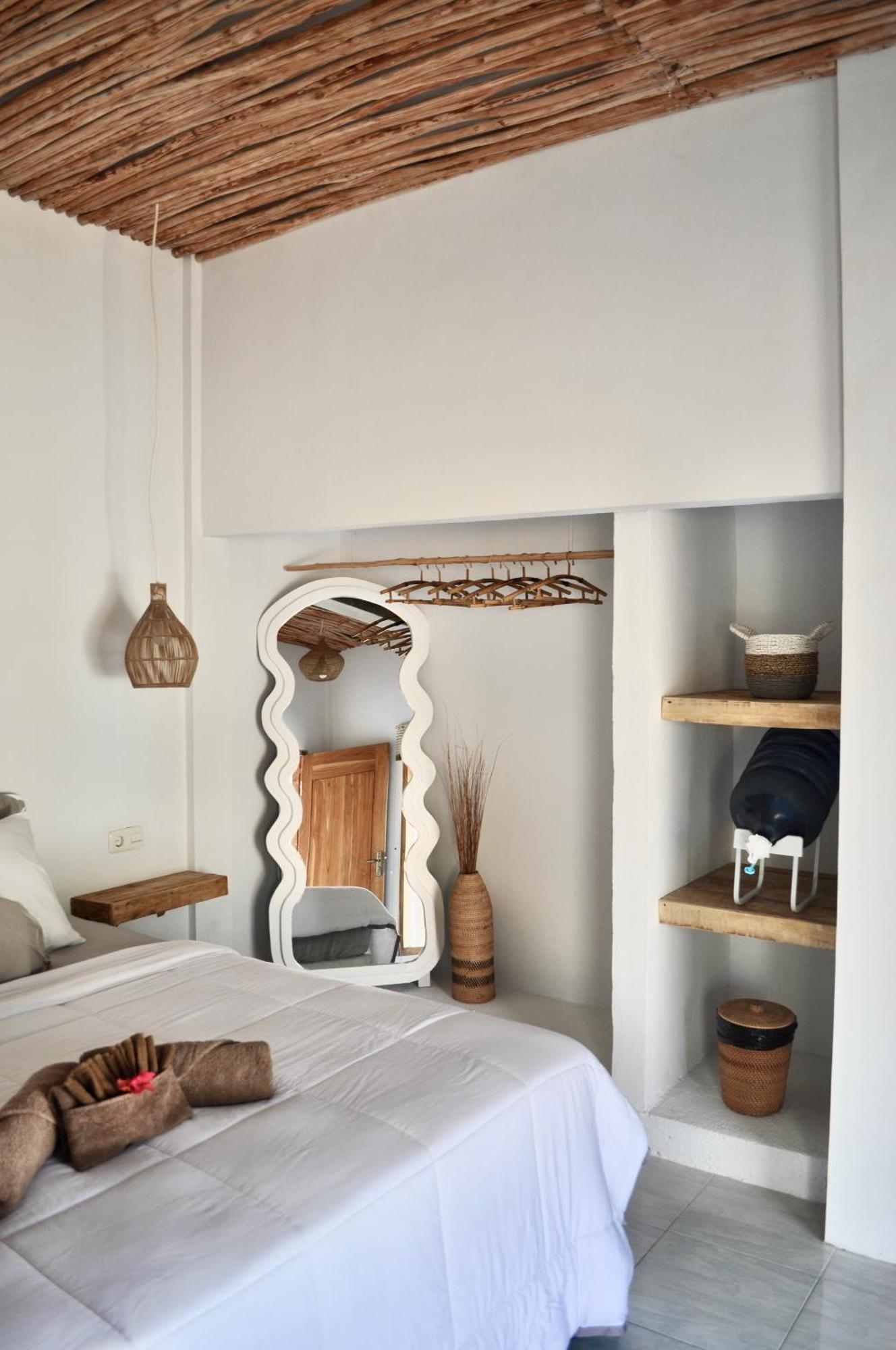 Ripbowl Guest House Selong Belanak Dış mekan fotoğraf