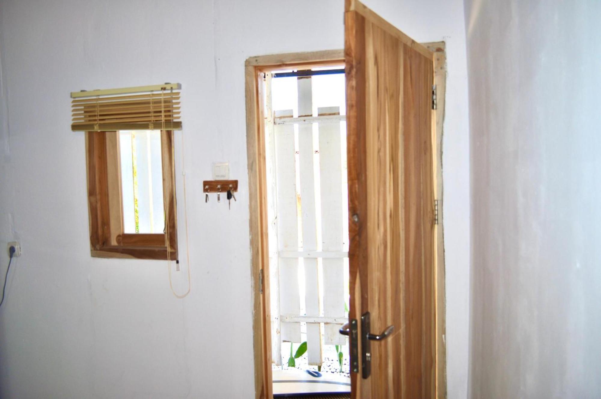 Ripbowl Guest House Selong Belanak Oda fotoğraf