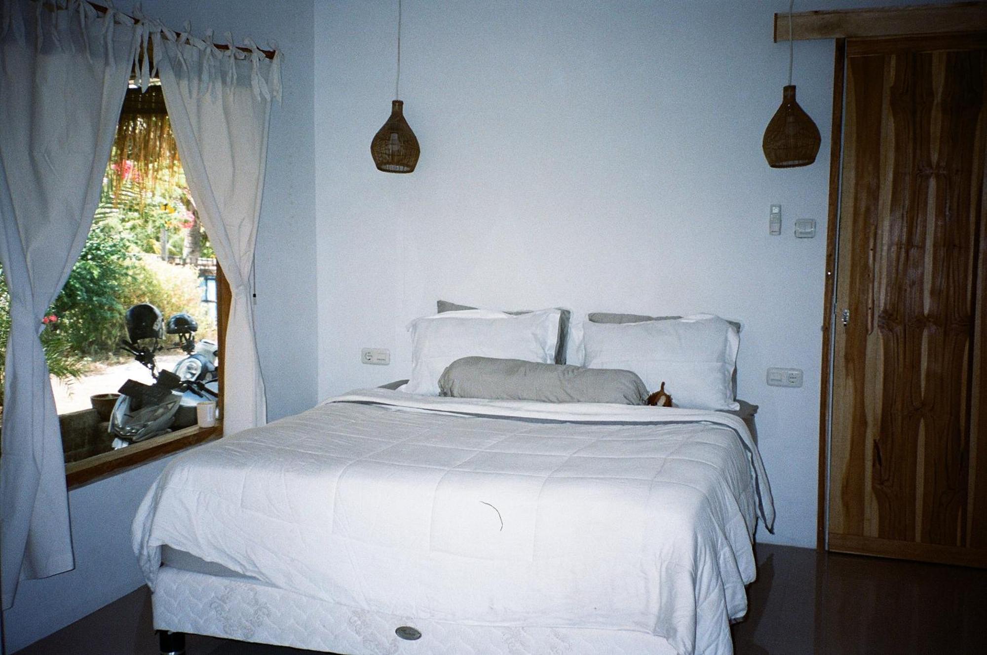 Ripbowl Guest House Selong Belanak Dış mekan fotoğraf