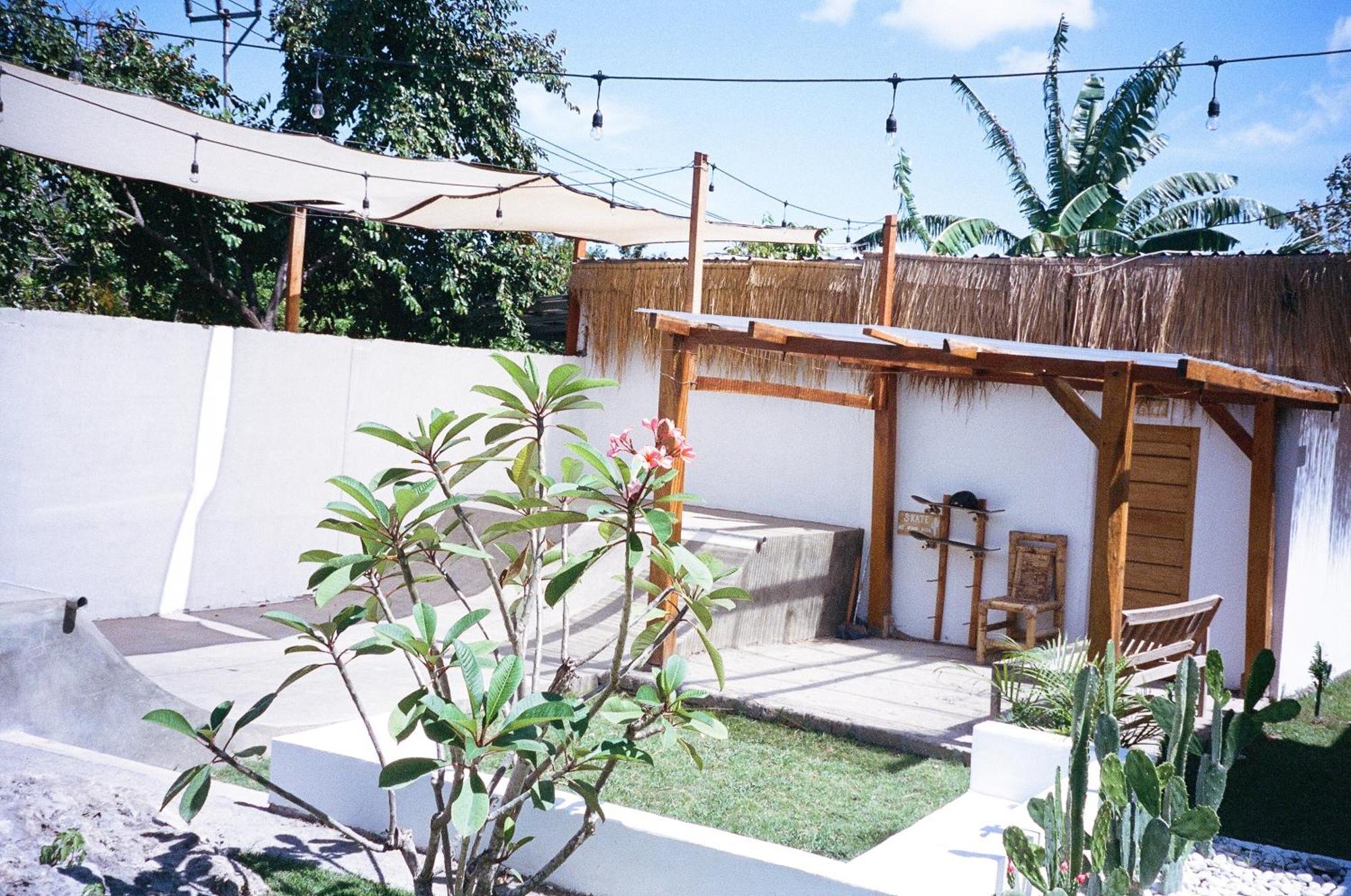 Ripbowl Guest House Selong Belanak Dış mekan fotoğraf